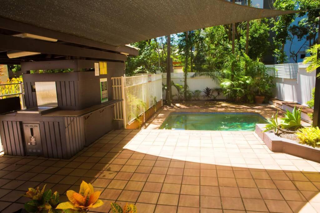 Surfers Paradise Self Contained 1 Bed Unit Гоулд Коуст Екстериор снимка